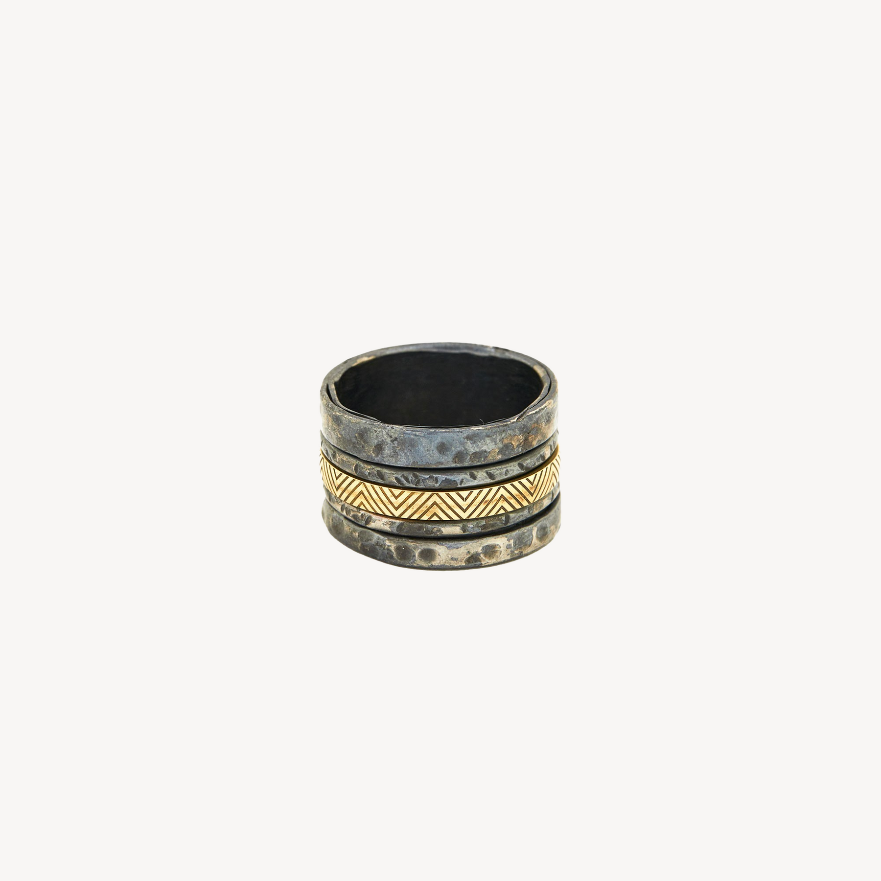 Mobile Band Hammered Ring Yellow Gold