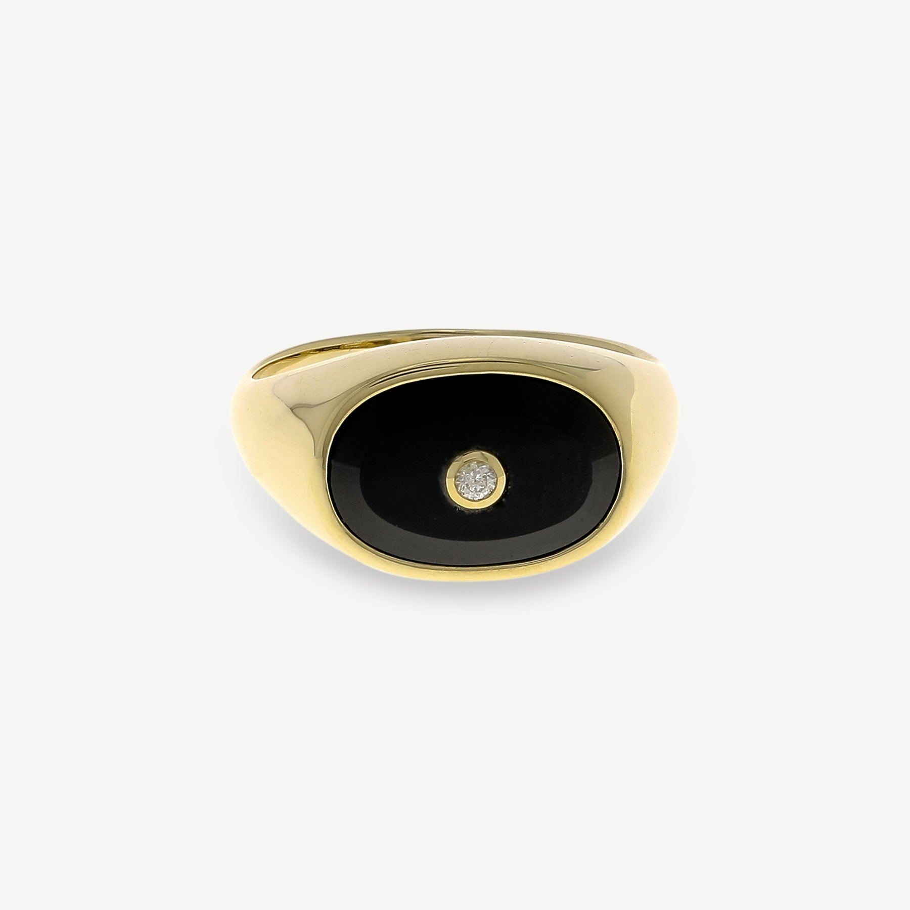 Black Onyx Orso Signet Ring