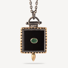 Cuadro onyx and emerald necklace
