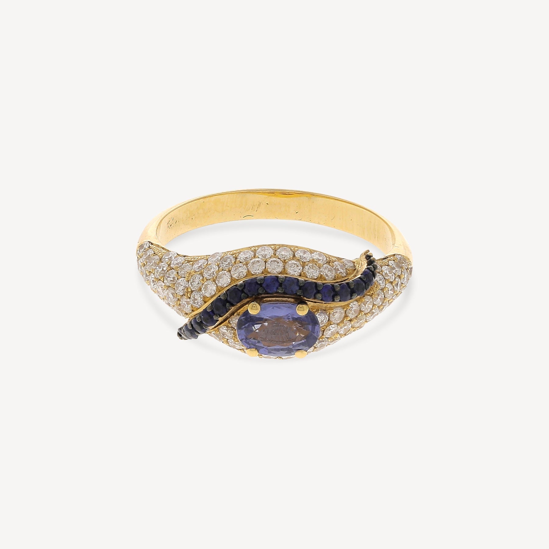 Lawa Sapphire with Diamonds Ring